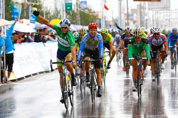 Stage 4 winner, Luka Mezgec of Sava at finishing line