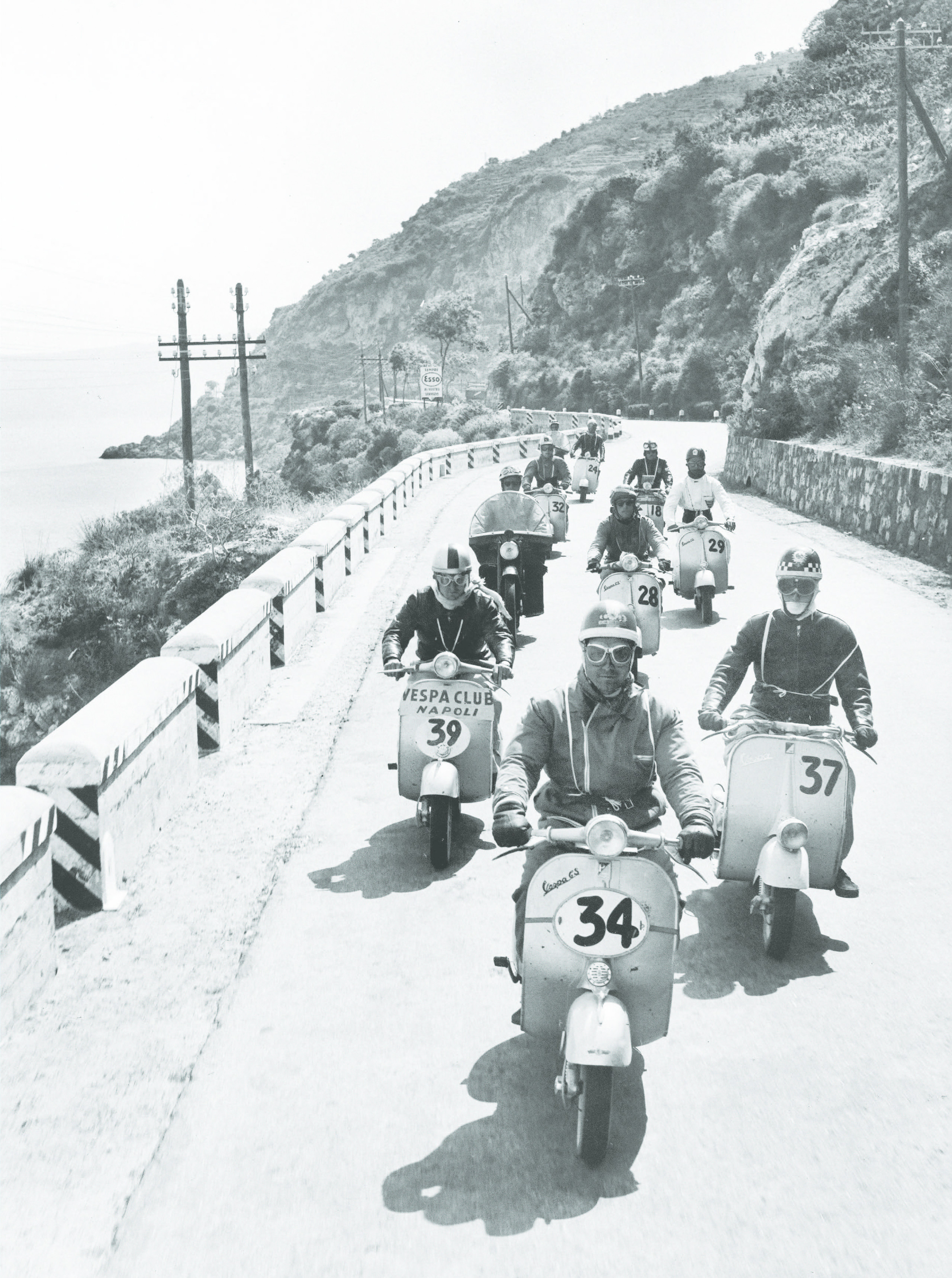 A Vespa race along Italy&amp;rsquo;s Bay of Naples in May 1957