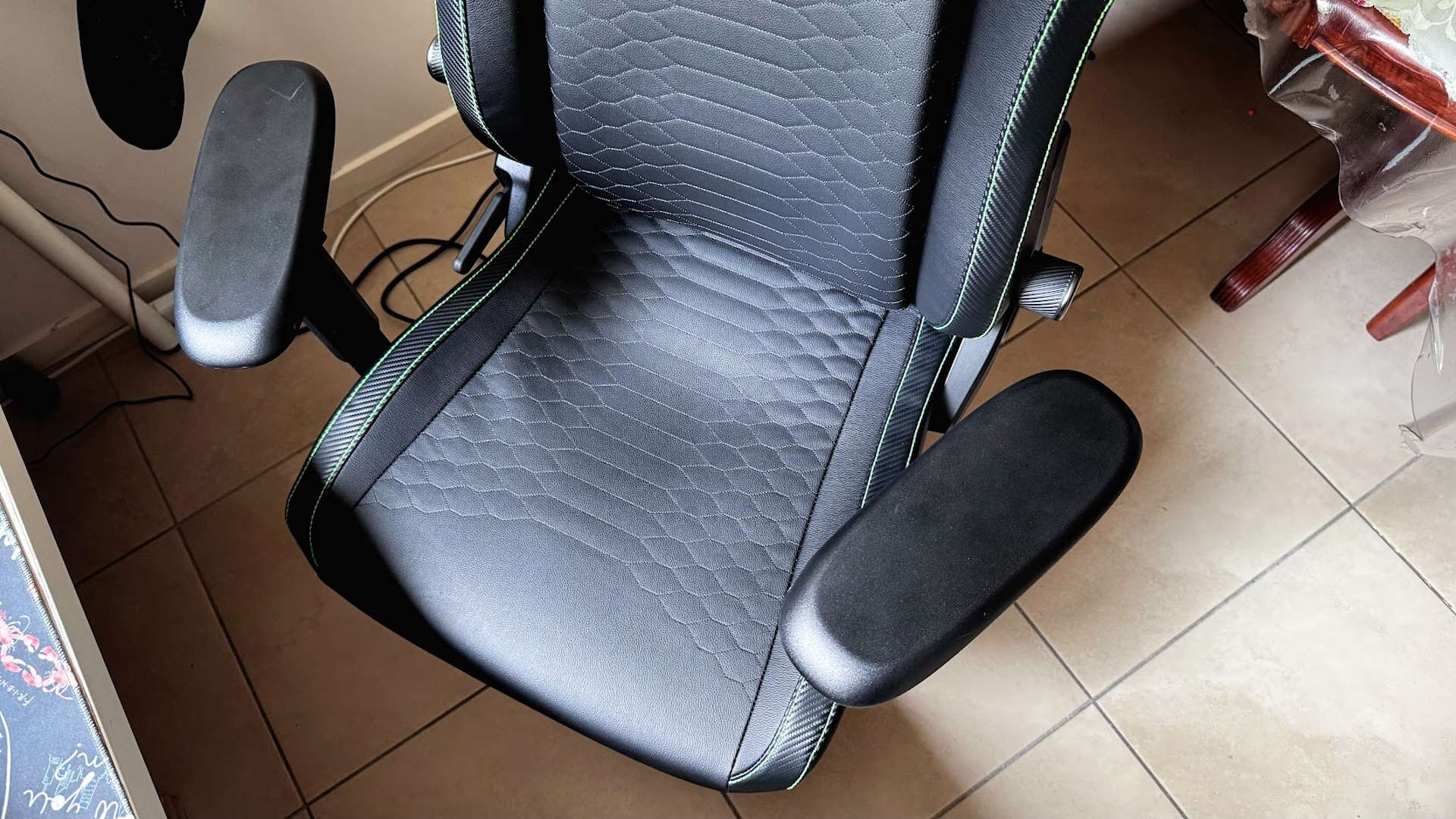 Razer Iskur V2 gaming chair