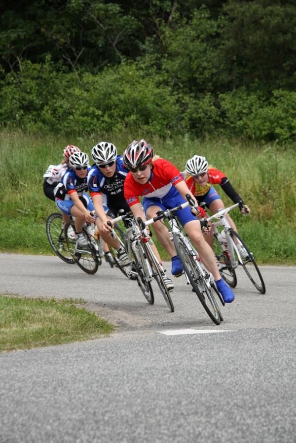 The breakaway in the women's race.