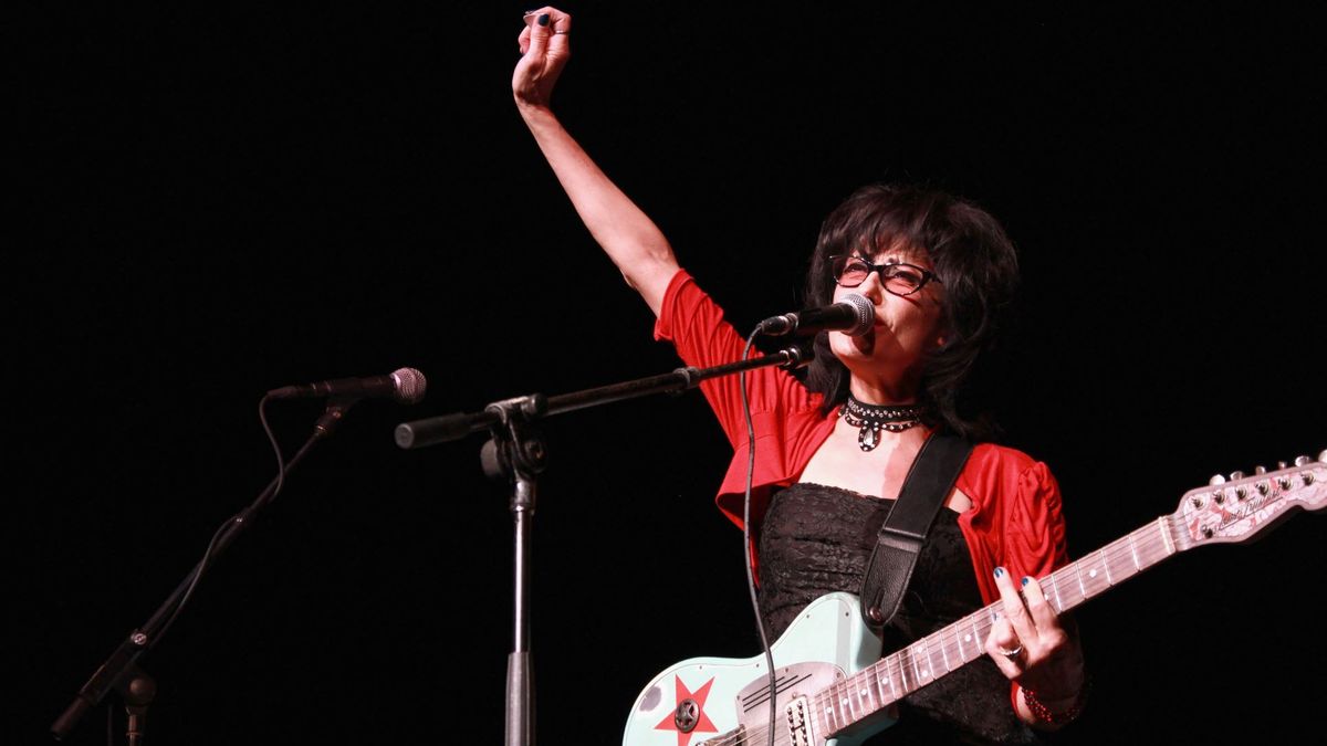 Rosie Flores, 2014