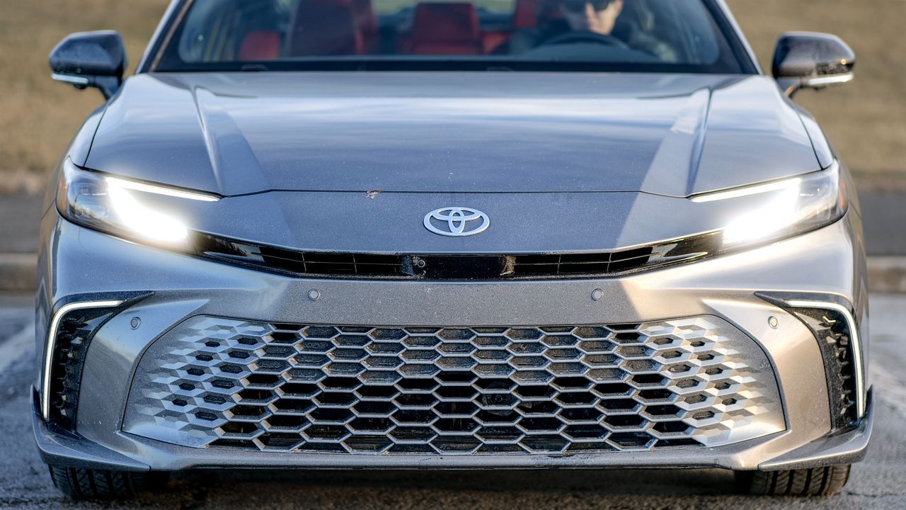 2025 Toyota Camry Hybrid XSE test drive review.