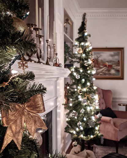 Vintage traditional holiday house tour: This might be the perfect ...