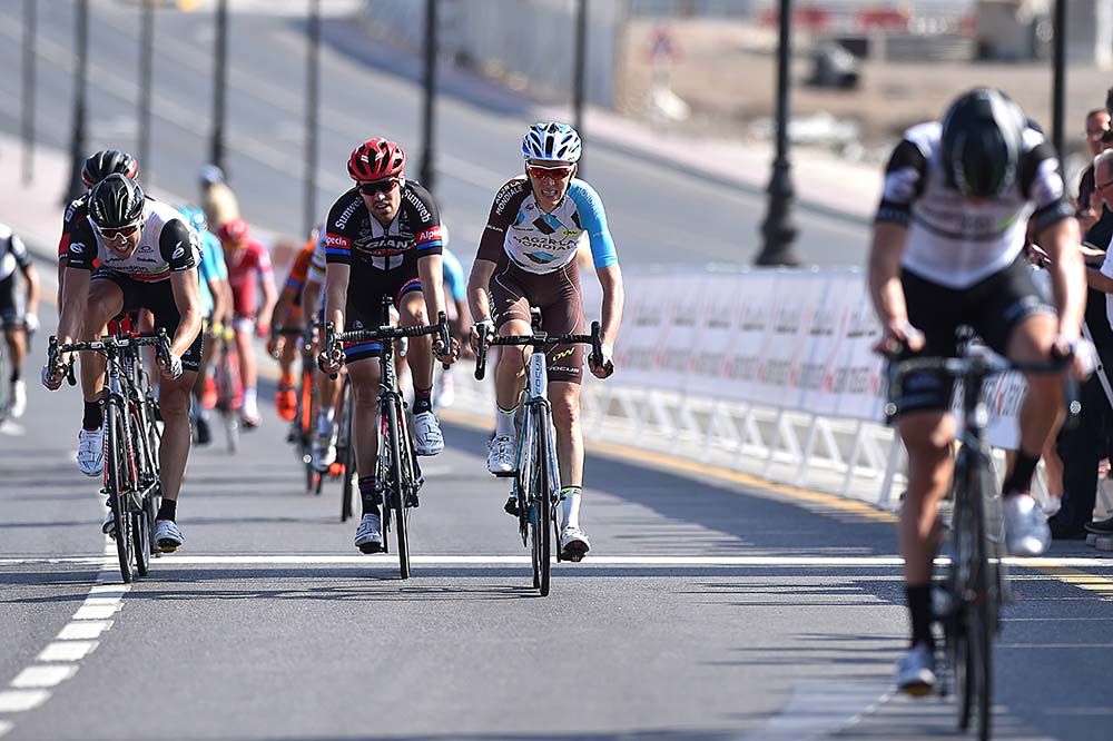 Edvald Boasson Hagen (Dimension Data) just failed to catch Bardet on the line