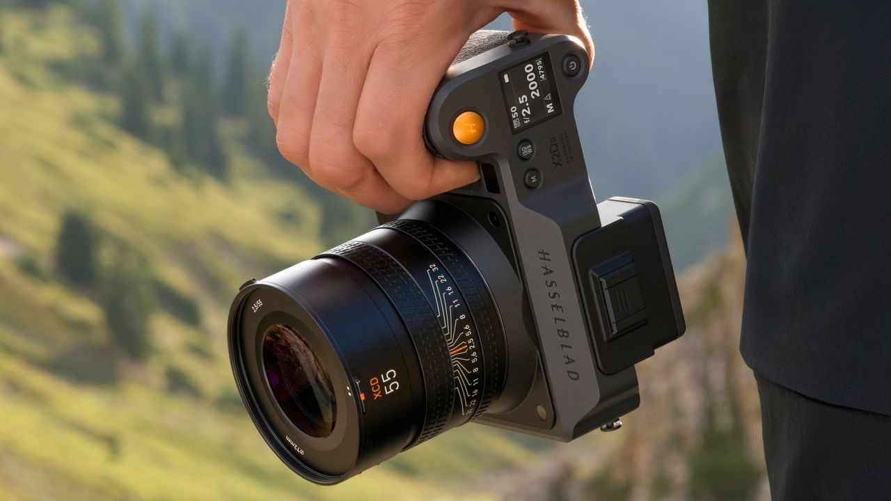 New Hasselblad camera and zoom lens looks killer – but you'll need deep pockets