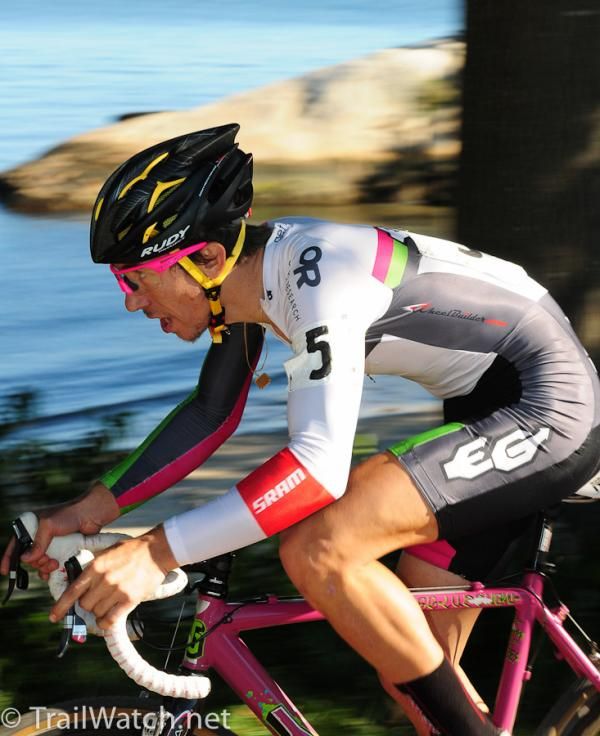 Luca Damiani (Kenda p/b Geargrinder) races next to the Atlantic Ocean