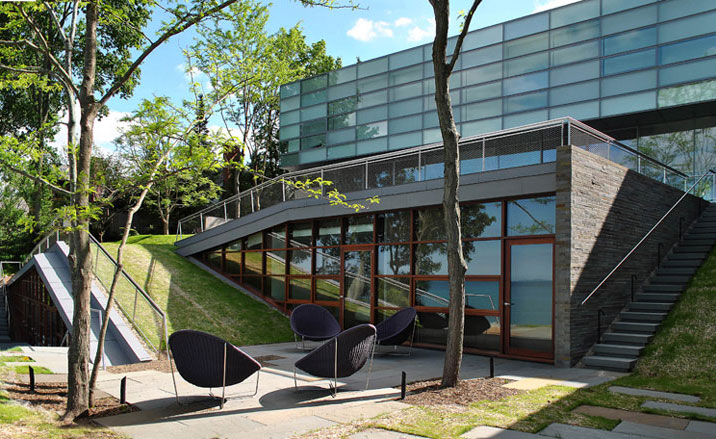 Grand residential and recreation spaces that step down to the lakeshore