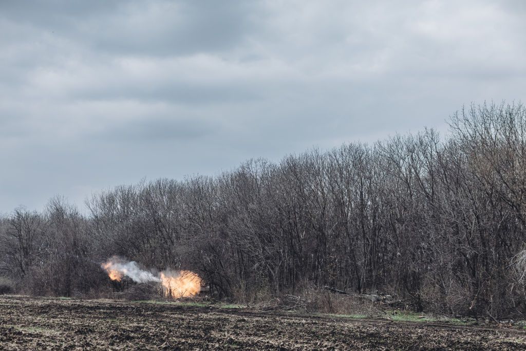 Ukrainian artillery firing