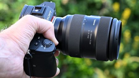 Tamron 35-100mm f/2.8 Di III VXD product image
