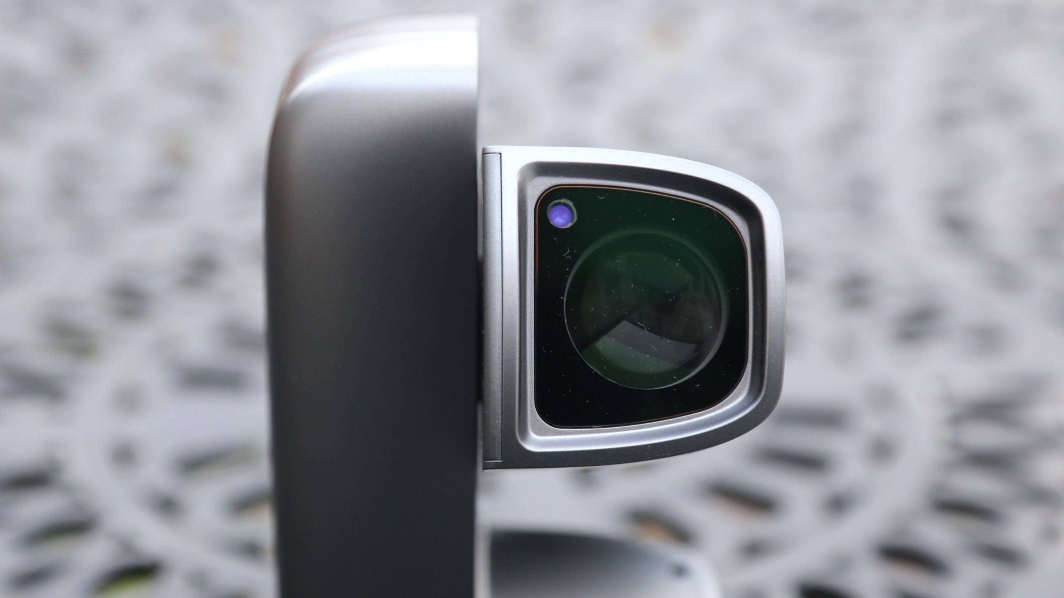 DWARFLAB Dwarf Mini on a metal garden table 