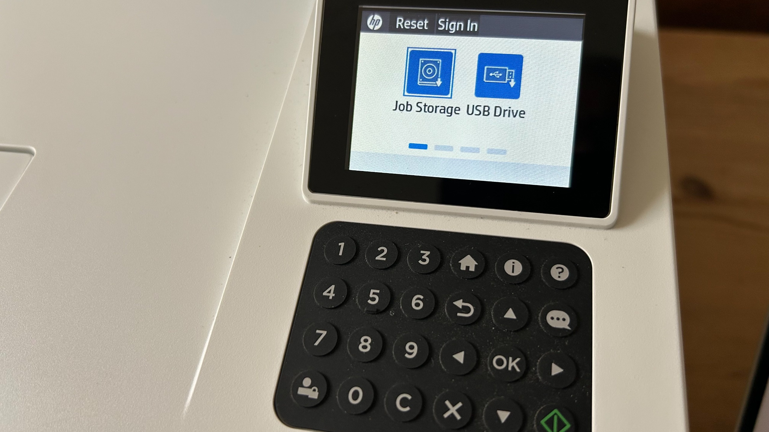 Testing out the HP Color LaserJet Enterprise 4701 laser printer in our home office