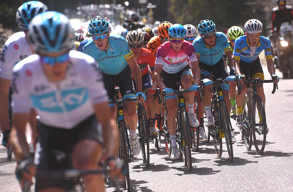 Pello Bilbao leads the race after winning stage 1 at Tour of the Alps