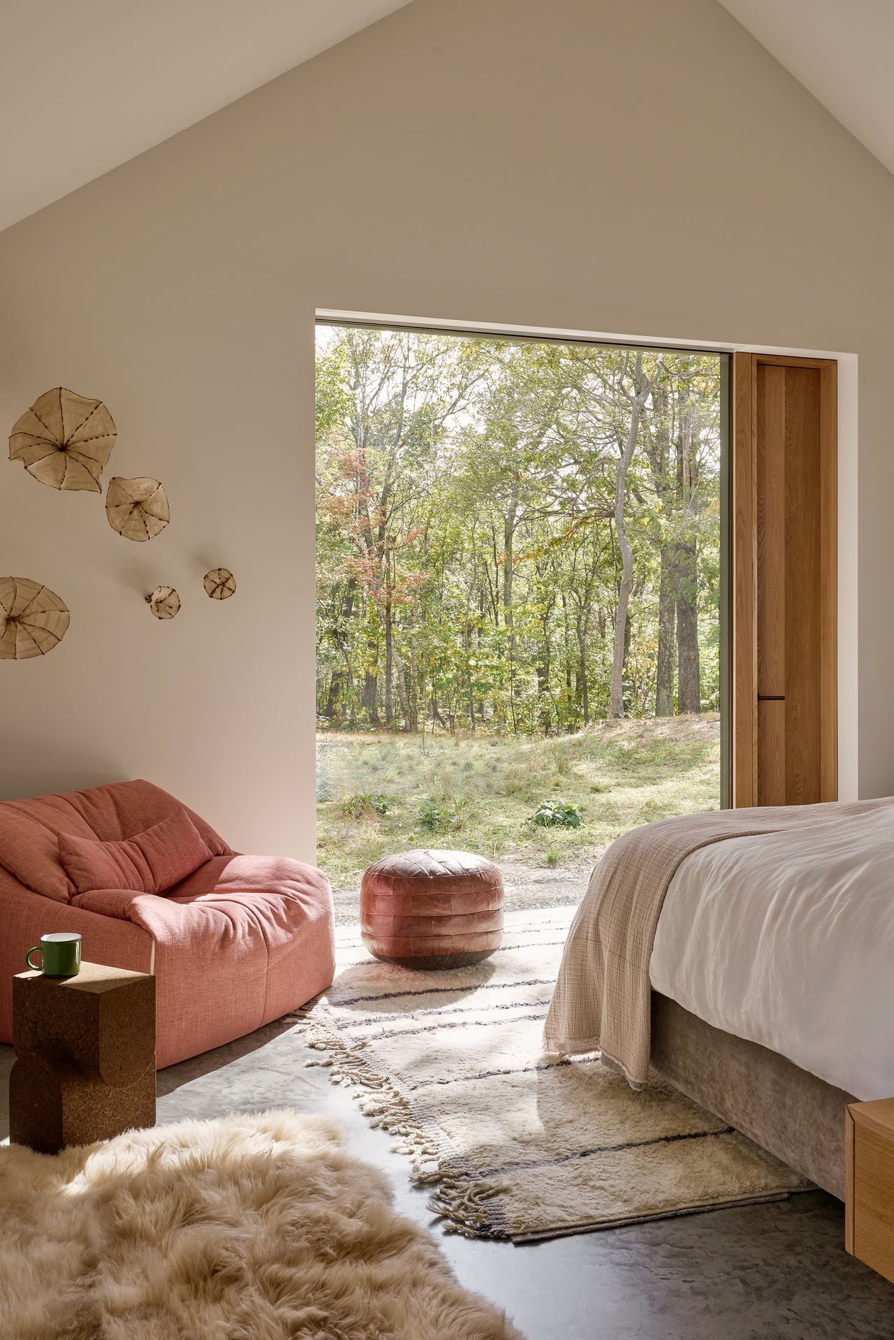 tranquil interiors of Catskills home