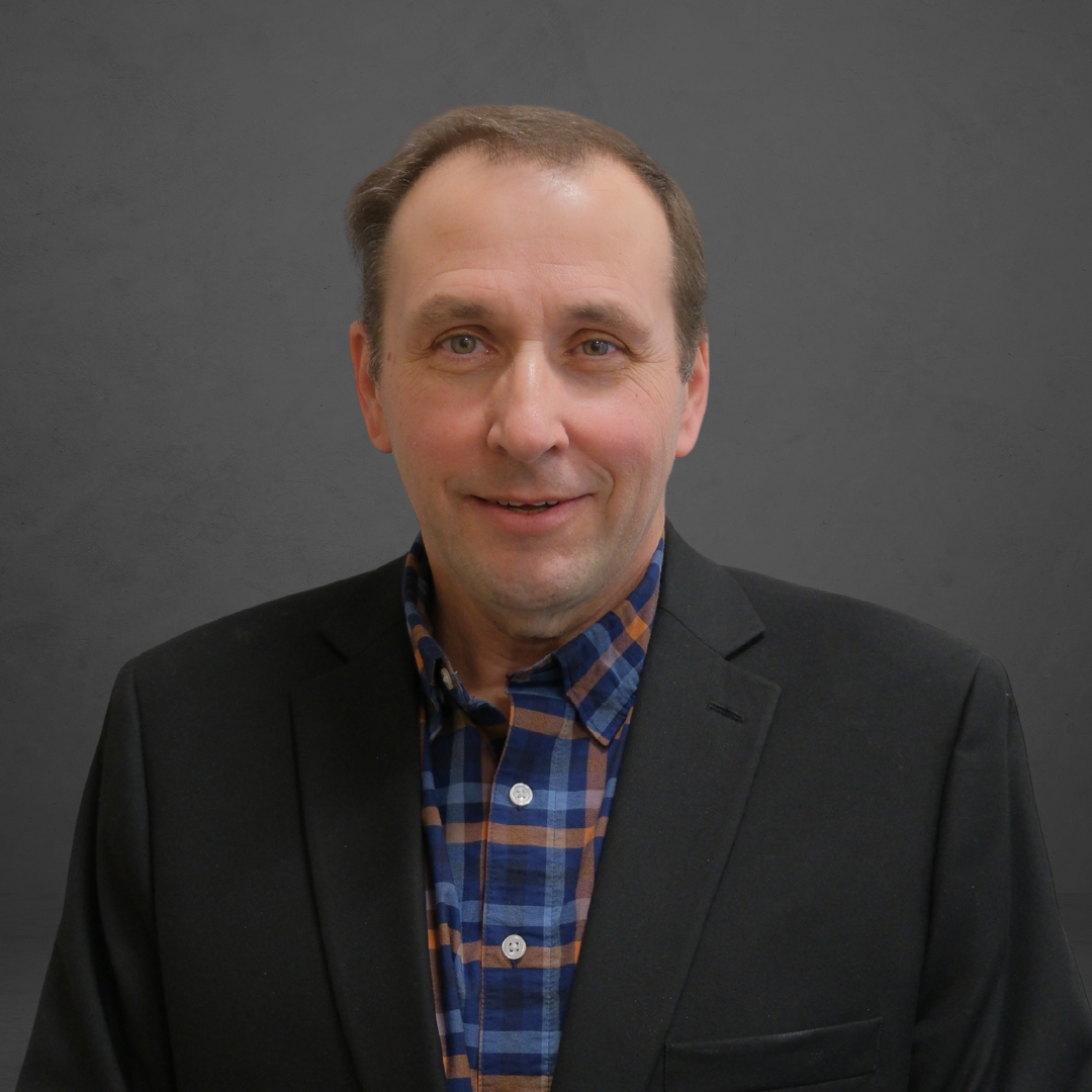 Headshots of Antonio Dias and Douglas Schoenherr.