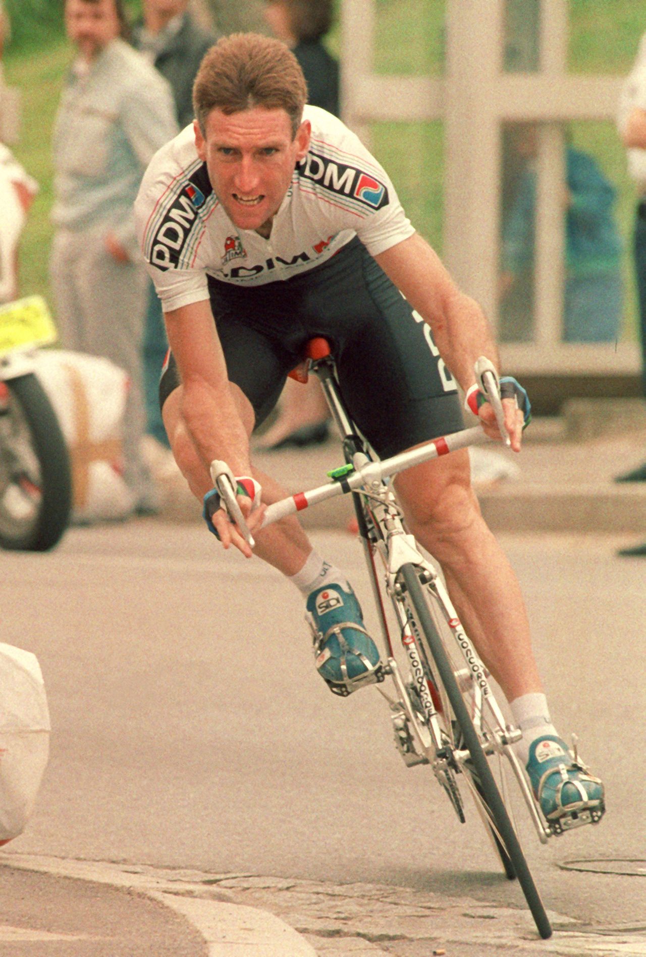 Sean Kelly was Roche's national teammate