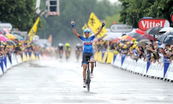 A solo stage 19 victory for Ramunas Navardauskas (Garmin-Sharp)