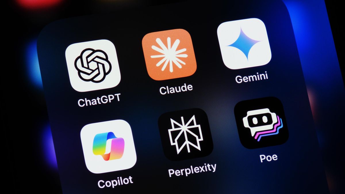 Artificial Intelligence AI Assistant Apps - ChatGPT, Anthropic Claude, Google Gemini, Microsoft Copilot, Perplexity, Poe.
