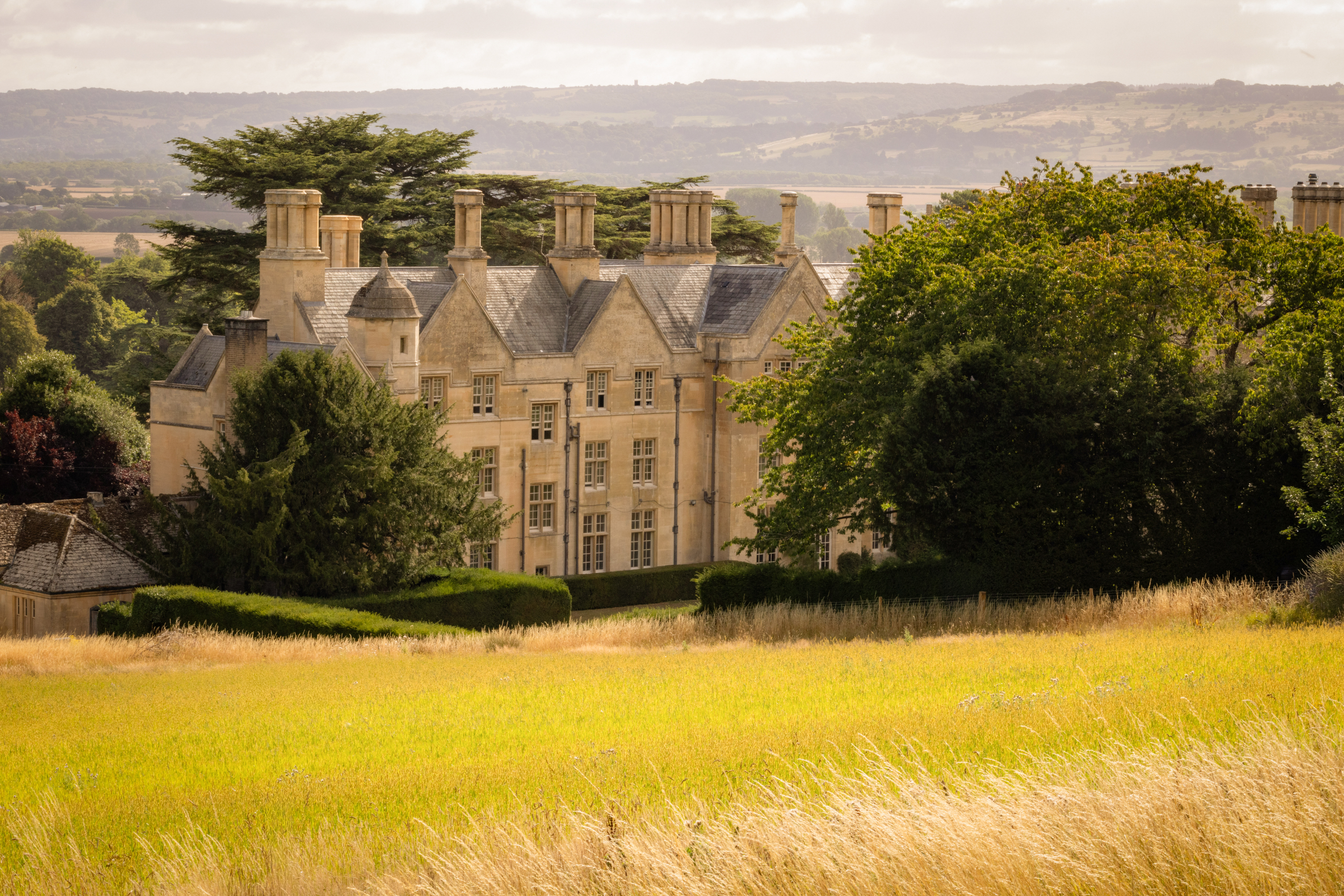 Dumbleton Hall