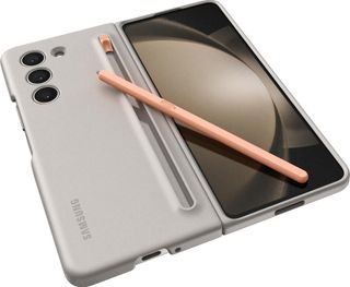 Official lifestyle images of the Samsung Galaxy Z Fold 5