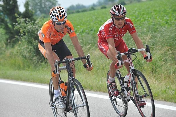 Agirre and Buffaz built up a huge lead only to see it plummet in the last half of the stage.