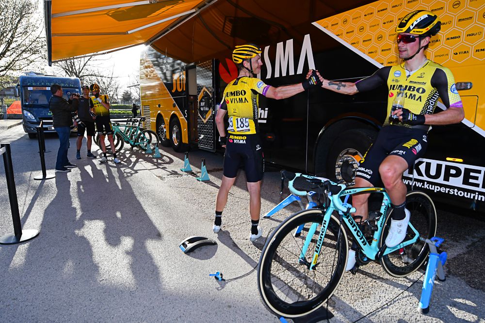 Jumbo-Visma riders cool down after stage 3