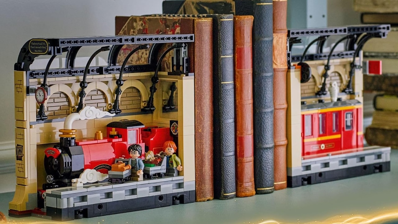 Harry Potter LEGO book nook set displayed as bookends