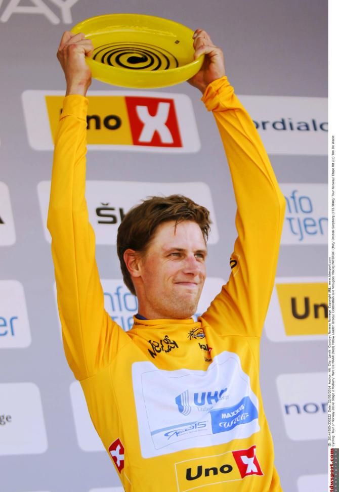 Marc De Maar (UnitedHealthcare) celebrates