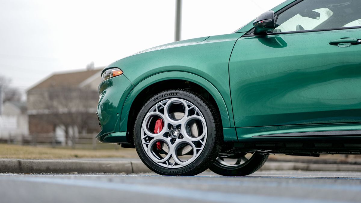 2024 Alfa Romeo Tonale Speciale test drive review.