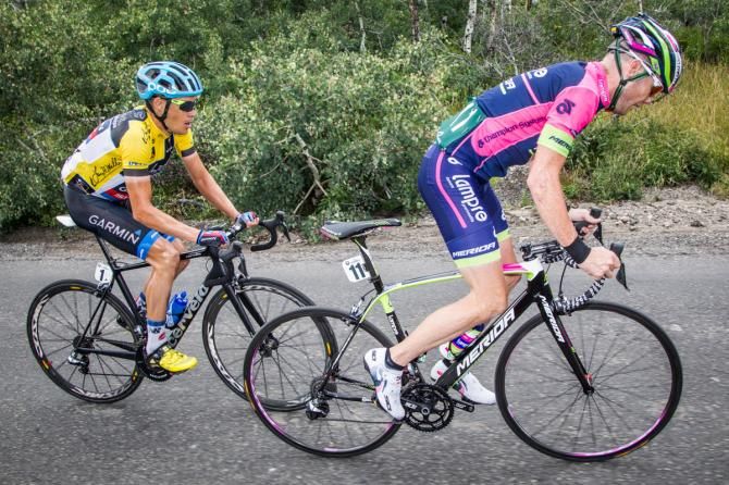 Tom Danielson (Garmin) shadows Chris Horner (Lampre-Merida)