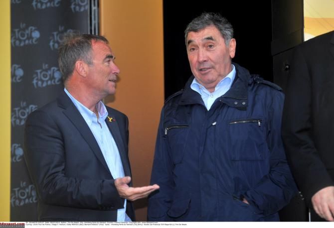 Bernard Hinault and Eddy Merckx talking aboutthe cobbles