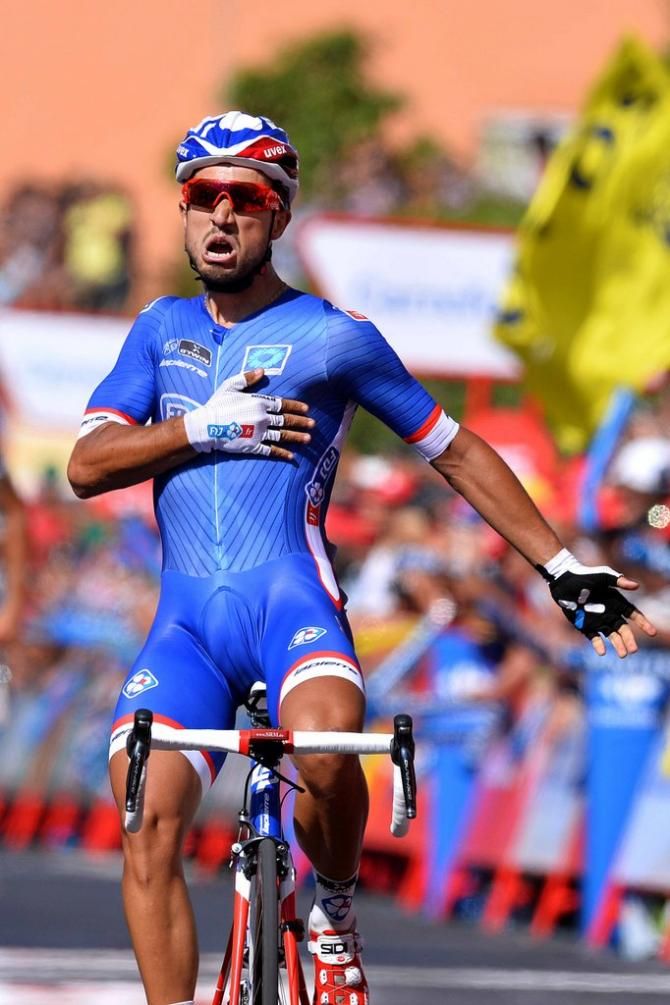 Nacer Bouhanni (FDJ.fr) thumps his chest