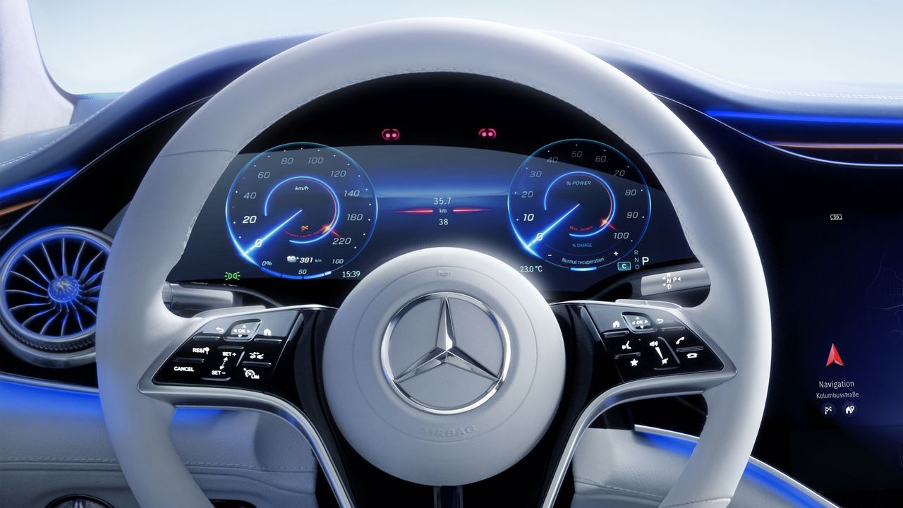 Mercedes EQS