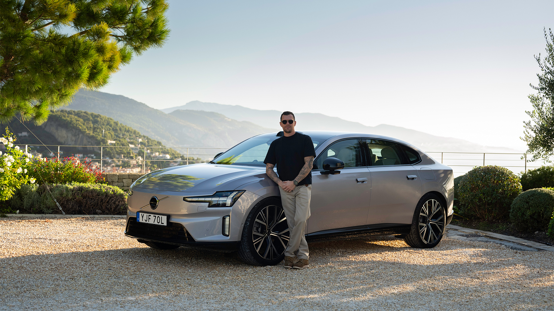 Volvo ES90