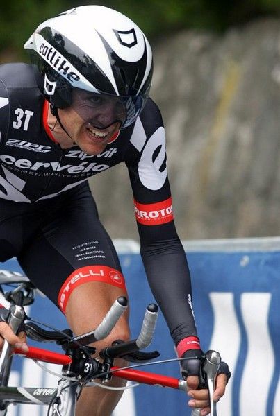 Carlos Sastre (Cervelo TestTeam) chose to wear an aero helmet for stage 12.