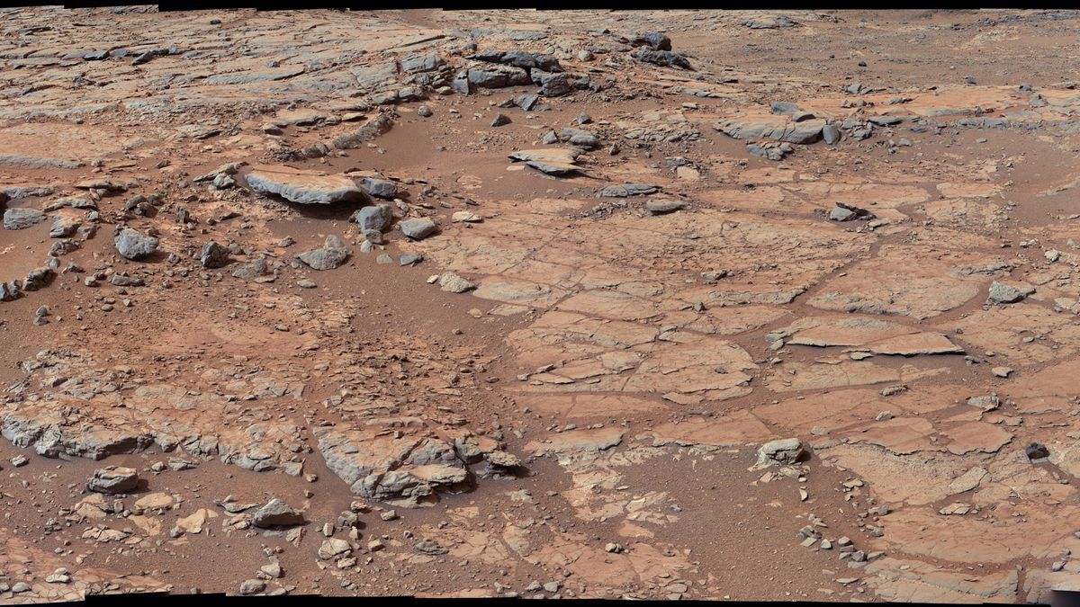  NASA&#039;s Mars rover Curiosity collected rock samples from the Yellowknife Bay formation of Gale crater.