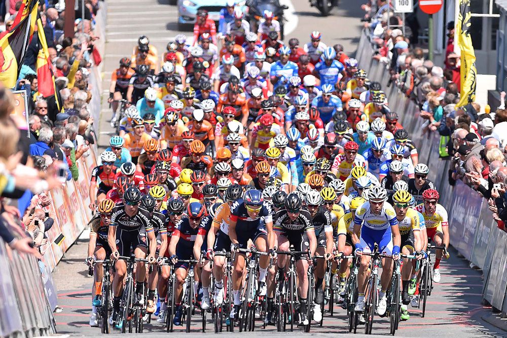 The bunch during stage 1 of the Belgium Tour.