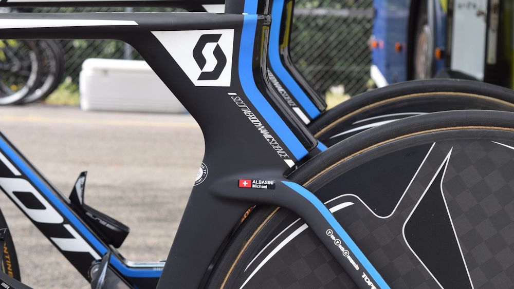 A closer look at the Scott Plasma seat cluster