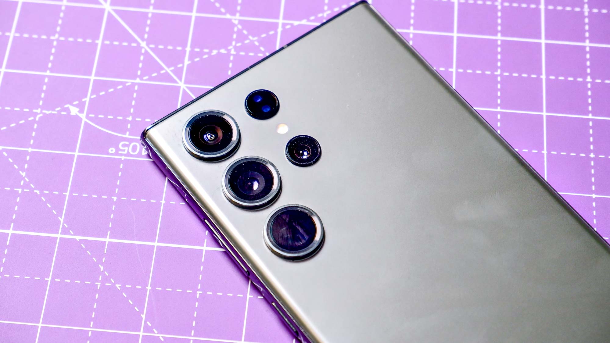 Close up of Samsung Galaxy S23 Ultra camera