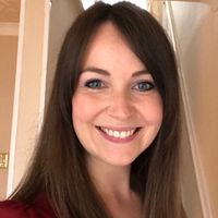 Laura Crombie's avatar