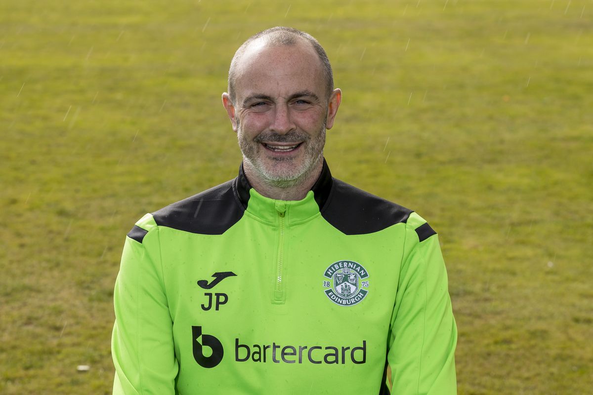 Hibernian FC Headshots 2021/2022 – Hibernian Training Centre