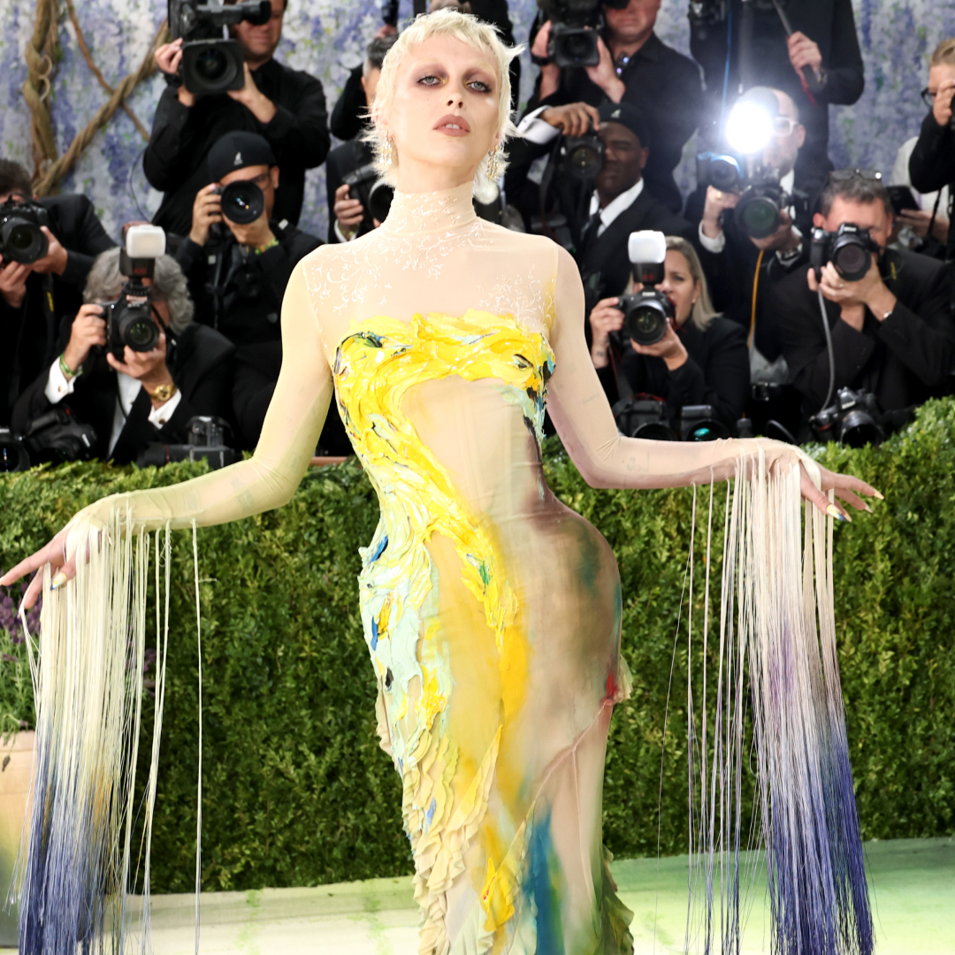 Emma chamberlain at the 2026 met gala 