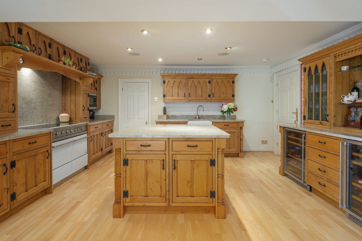 Highwood-Lodge-Farm-Estate10-scaled-e1688129423345.jpg