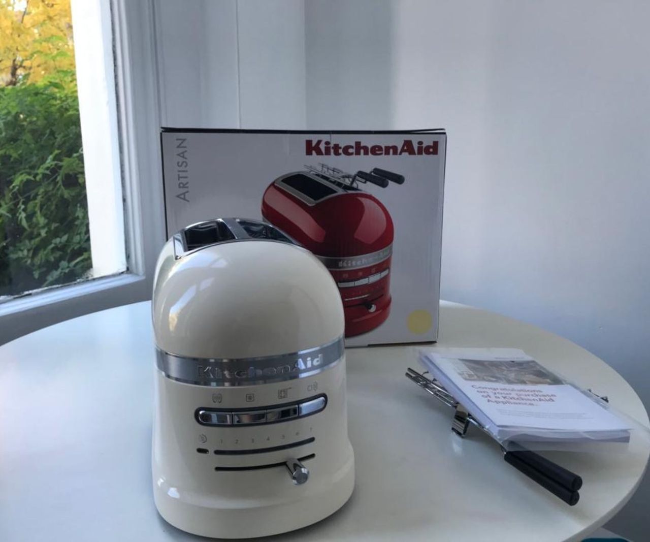 KitchenAid Artisan 2-Slice Toaster unboxed