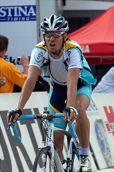 Andreas Kl&ouml;den (Astana) finishes second.
