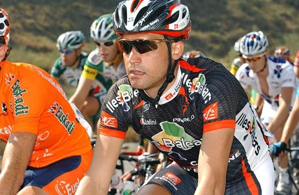 Oscar Pereiro (Caisse d'Epargne) in the bunch