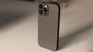 Best iphone 13 Pro Max cases: Benks Dupont Kevlar case