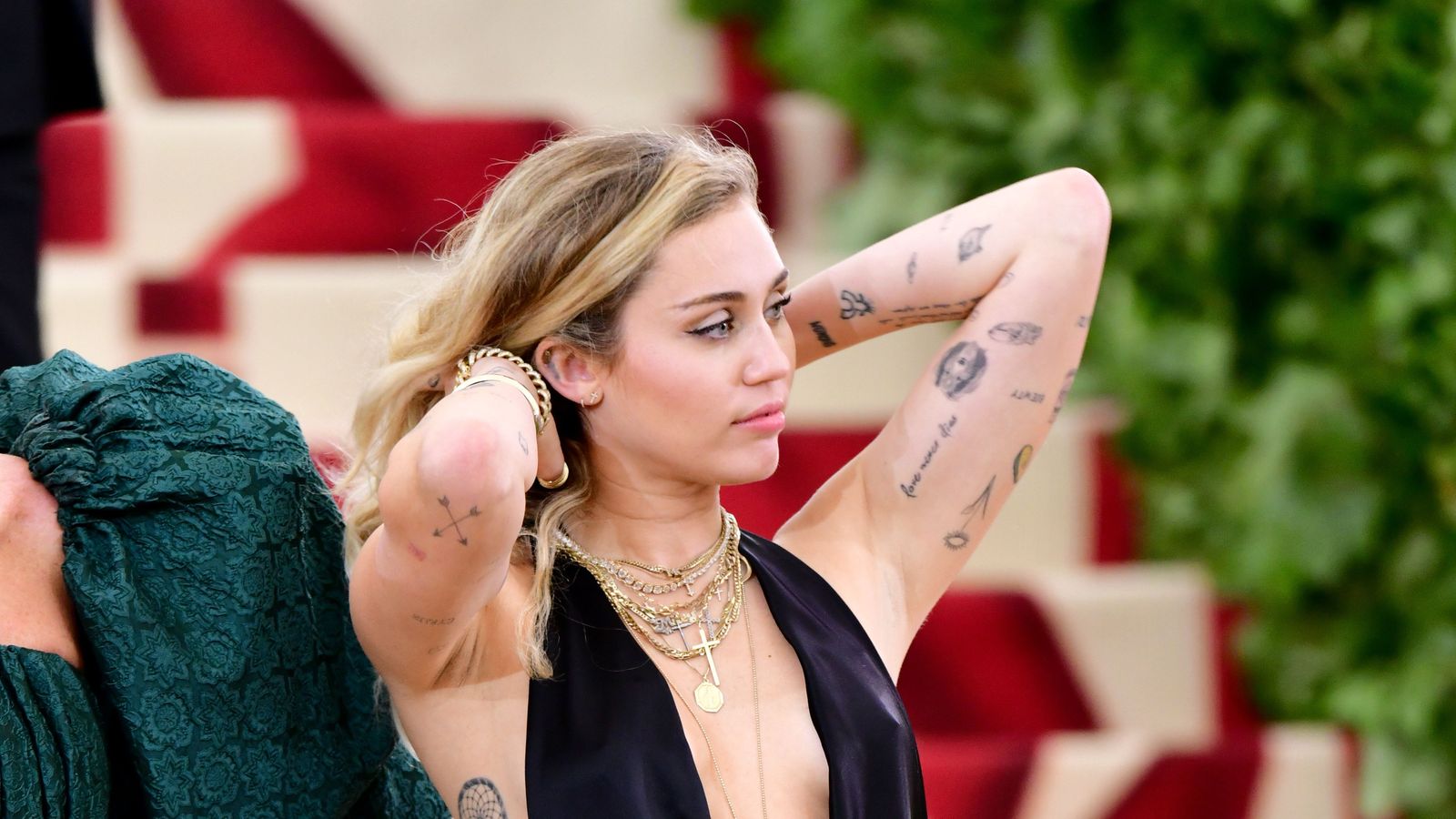 Miley Cyrus Gets New Tattoo for Italy Trip With Kaitlynn Carter | Marie ...