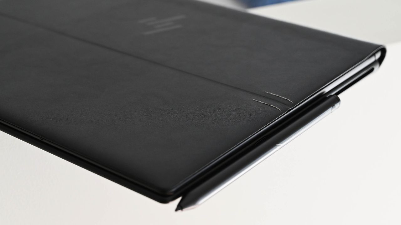 HP Dragonfly Folio G3