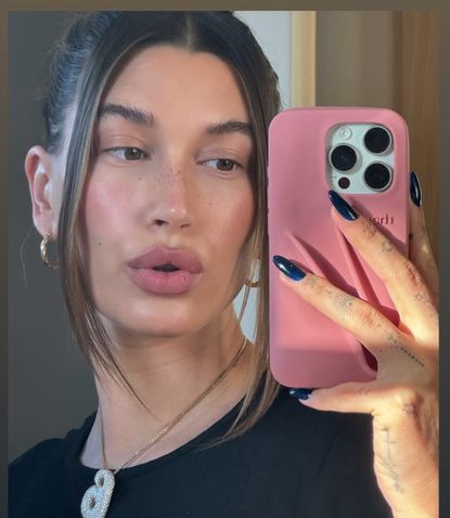 Hailey Bieber Loves OPI Midnight Mantra Navy Nail Colour | Who What Wear