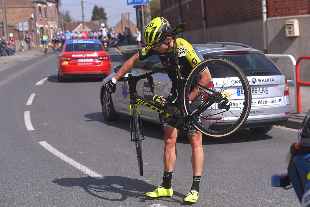 A mechanical at 2018 Paris Roubaix